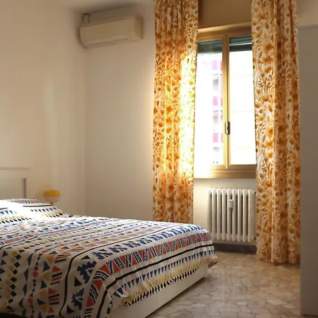 La Giraffa, Silenzioso Bilocale