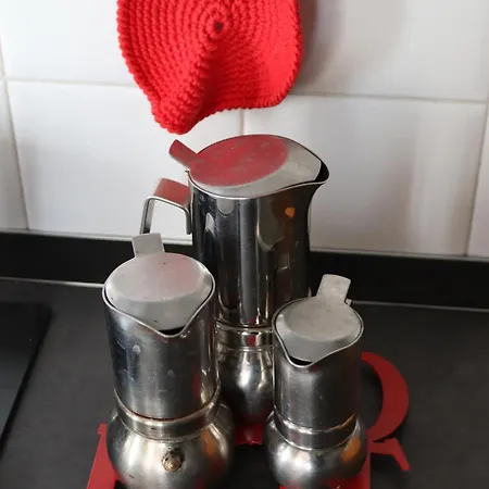 La Giraffa, Silenzioso Bilocale