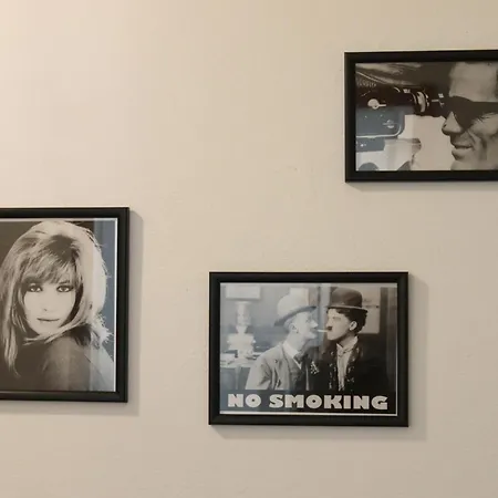 La Giraffa, Silenzioso Bilocale بولونيا